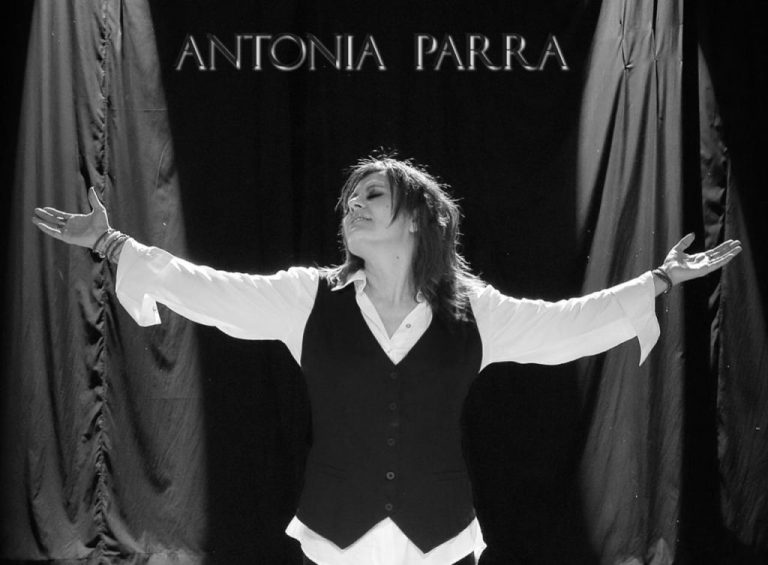 Entrevista con puentealtina Antonia Parra: “La Familia Parra es tradición, es canto, música y verso”
