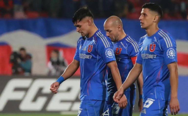 Universidad de Chile sufre dura derrota 0-3 ante Estudiantes de La Plata en la Copa Libertadores: el impacto de la ausencia de Aránguiz y críticas a Montes 2025-05-08T11:20:22.000Z.jpg