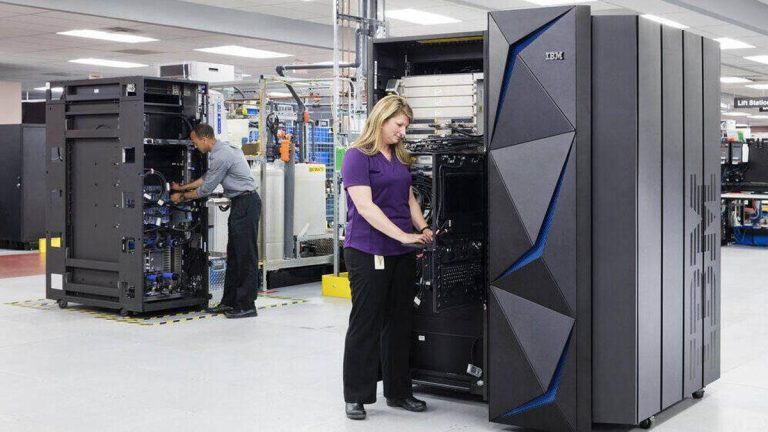 IBM enfrenta la paradoja de la inteligencia artificial: despidos masivos seguidos por nuevas contrataciones para adaptar su estrategia AI-First 2025-05-12T17:00:02.000Z.jpg