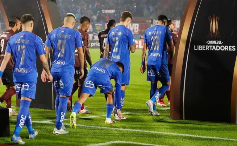 Universidad de Chile Descansa a Israel Poblete para Desafío Clave en la Copa Libertadores contra Botafogo 2025-05-16T22:00:31.000Z.jpg