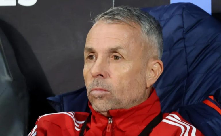 Gustavo Álvarez y su emotivo reencuentro con Huachipato: el gesto que reafirma su legado en el fútbol chileno 2025-05-18T23:24:41.000Z.jpg