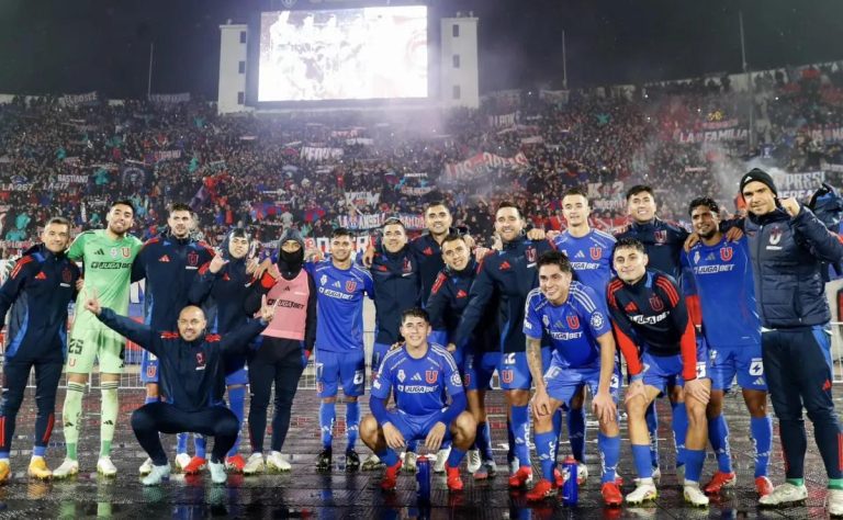 Universidad de Chile apabulla 5-1 a Huachipato en el Estadio Nacional: Noche de gloria y emociones para Brayan Garrido 2025-05-19T14:38:42.000Z.jpg