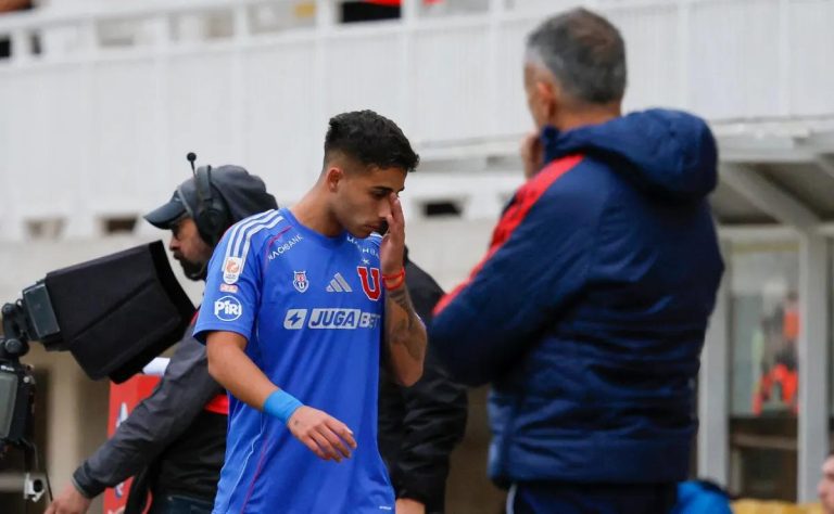 Universidad de Chile se despide de la Copa Libertadores 2025 tras derrota ante Botafogo y centra su enfoque en la Copa Sudamericana y el Campeonato Nacional 2025-05-28T04:47:53.000Z.jpg