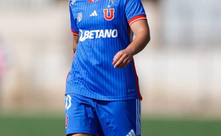 Nicole Fajré, exjugadora de Universidad de Chile, vence el cáncer cervicouterino: inspiración en el fútbol femenino chileno 2025-05-30T13:31:07.000Z.jpg