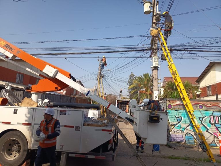 CGE reitera recomendaciones de seguridad para evitar accidentes de tránsito y acciones imprudentes durante eventos de lluvia