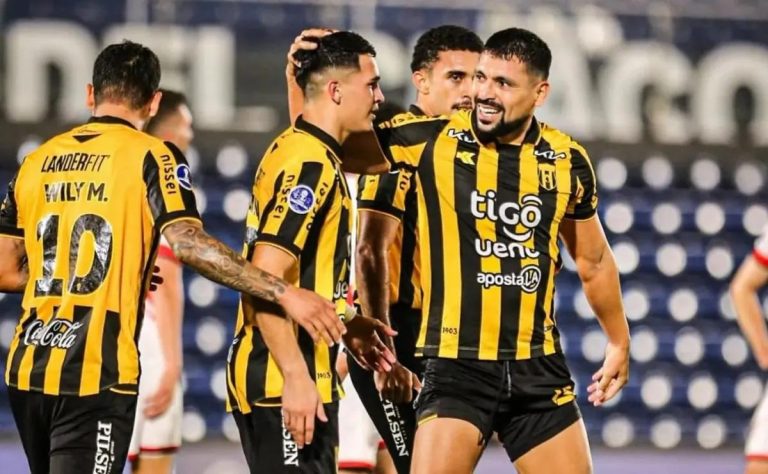 Universidad de Chile se prepara para enfrentar a un Guaraní debilitado por sanción de la FIFA en los Playoffs de la Copa Sudamericana 2025 2025-06-06T12:37:39.000Z.jpg