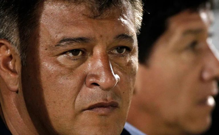 “Lealtad inquebrantable: Waldo Ponce rechazó oferta de Claudio Borghi para unirse a Colo Colo, priorizando a Universidad de Chile en tiempos de crisis” 2025-06-09T14:23:39.000Z.jpg