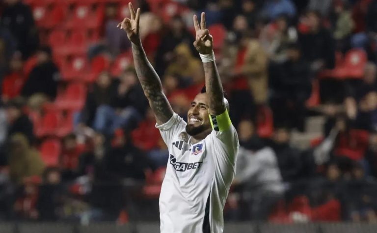 Arturo Vidal Rechaza Ofertas Millonarias en Colo Colo para Mantener su Compromiso con el Club: Detalles de las Propuestas de Pachuca y Medio Oriente 2025-06-10T19:38:11.000Z.jpg