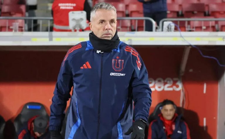 Universidad de Chile queda eliminada de la Copa Chile: Gustavo Álvarez analiza el desempeño del equipo y su posible futuro en La Roja 2025-06-12T00:28:43.000Z.jpg