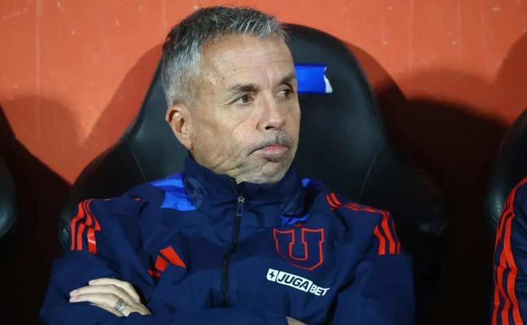 “Universidad de Chile sufre inesperada eliminación en Copa Chile 2025: el análisis de Gustavo Álvarez sobre la falta de contundencia” 2025-06-12T01:13:15.000Z.jpg