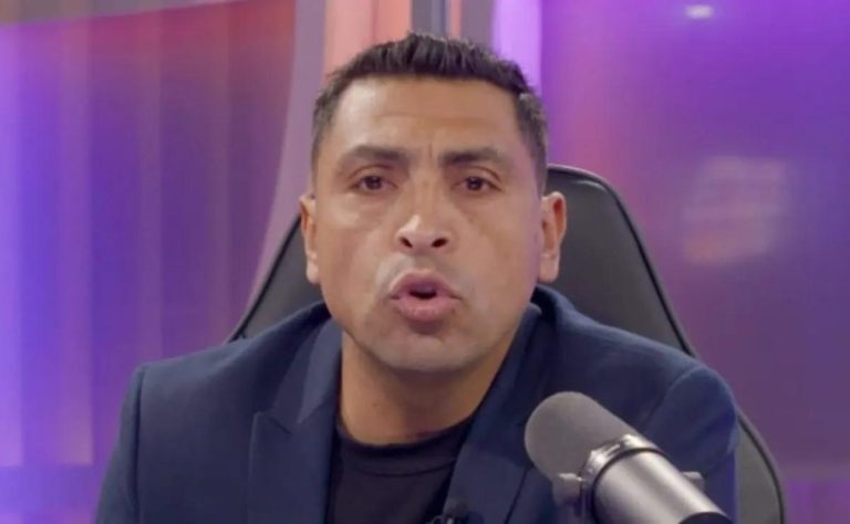 Tensión en Colo Colo: El Conflicto entre Arturo Vidal y Fernando de Paul Opaca el Empate 2-2 contra Deportes Iquique 2025-06-13T12:32:20.000Z.jpg