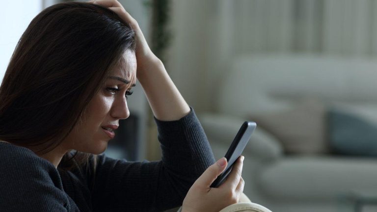 Impacto de las Redes Sociales en la Salud Mental: Un Estudio Revela Aumento de Depresión en Jóvenes de la Generación Z 2025-06-20T04:30:03.000Z.jpg