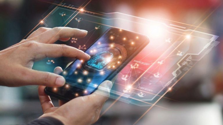 Conexiones WiFi: Cómo Proteger Tu Privacidad y Evitar Ciberataques en Redes Públicas 2025-06-21T10:30:00.000Z.jpg