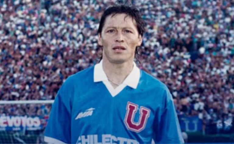 Luto en Universidad de Chile: Fútbol chileno despide al legendario delantero Eduardo “Gino” Cofré 2025-06-24T14:02:39.000Z.jpg