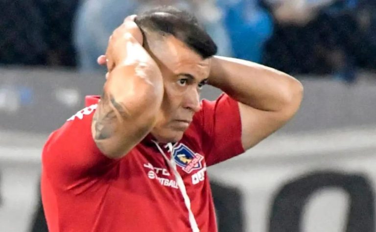 Incierto Futuro de Jorge Almirón en Colo Colo: Críticas de Eddio Inostroza y Gualberto Jara Avivan Rumores de Salida 2025-06-24T15:51:25.000Z.jpg