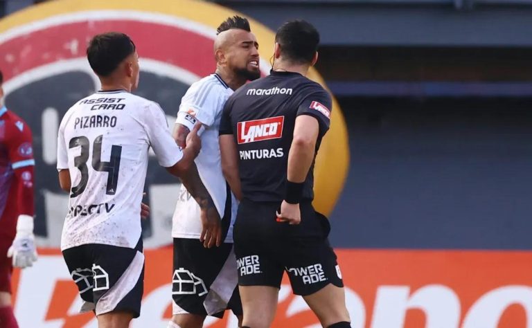 Colo Colo sufre dolorosa derrota ante Audax Italiano con polémica expulsión de Arturo Vidal encendiendo las alarmas del Cacique 2025-06-24T18:52:19.000Z.jpg