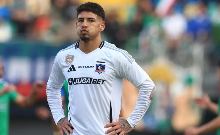 Alan Saldivia podría dejar Colo Colo: Club brasileño muestra interés en el defensor uruguayo 2025-06-25T11:22:19.000Z.jpg