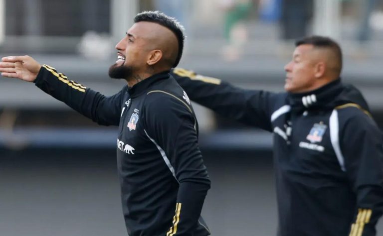 Arturo Vidal en el Ojo de la Tormenta: Colo Colo Desmiente Permiso para el Mundial de Clubes y Enfrenta Nuevas Controversias 2025-06-25T21:20:56.000Z.jpg