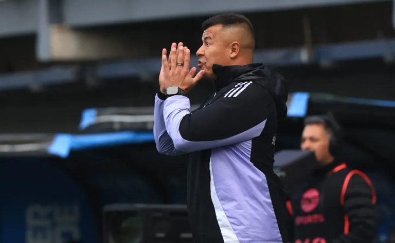 Colo Colo Retoma Entrenamientos: Almirón y Equipo Enfocados en Revalidar el Título del Torneo Nacional 2025 2025-06-30T15:00:21.000Z.jpg