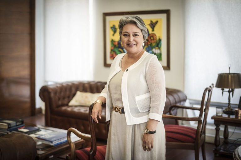 Con casi 38 mil votos: Jeannette Jara arrasó en Puente Alto y se alista para elecciones presidenciales de noviembre