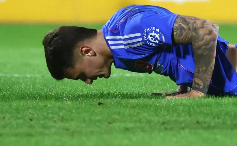 Baja de Franco Calderón preocupa a Universidad de Chile antes del Superclásico contra Colo Colo: Estrategias y cambios en la defensa 2025-07-05T18:53:27.000Z.jpg