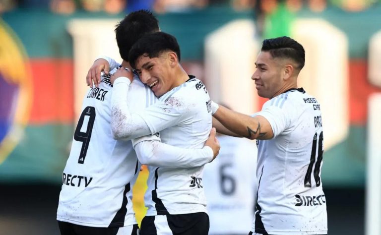 Colo Colo enfrenta a la Universidad Católica con urgencia de victoria para mantenerse en la lucha por el título del Campeonato Nacional 2025 2025-07-06T15:48:19.000Z.jpg