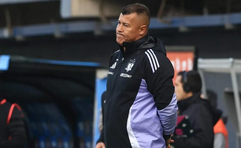 Colo Colo y la duda crucial de Jorge Almirón para el Superclásico: quién será el extremo derecho en el duelo contra Universidad de Chile 2025-07-09T11:51:12.000Z.jpg