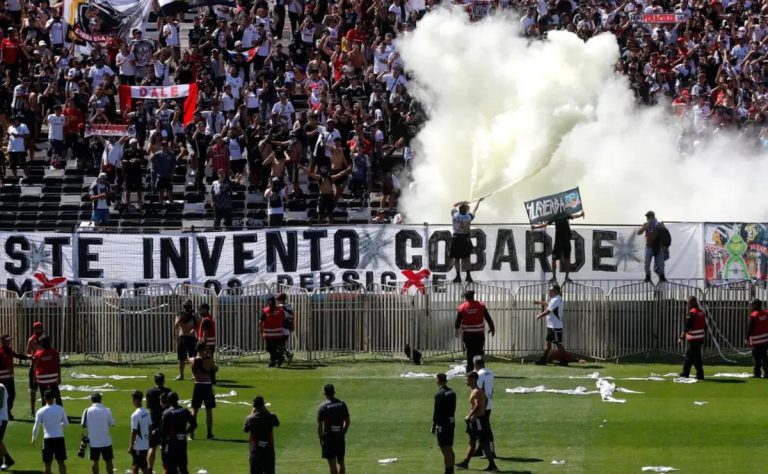 Colo Colo bajo advertencia: Ministro de Seguridad Pública declara ilegal el Arengazo fuera del Estadio Monumental antes del Superclásico 2025-07-10T02:54:49.000Z.jpg