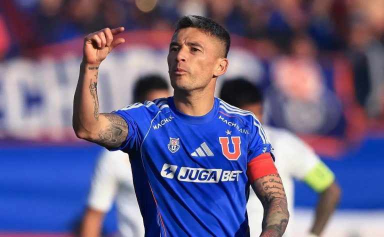 Universidad de Chile Hace Historia en el Superclásico: Victoria Épica con Charles Aránguiz al Frente 2025-07-15T16:07:50.000Z.jpg