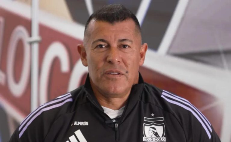 Jorge Almirón ofrece disculpas públicas tras polémicas declaraciones en el Superclásico y se enfoca en próximos desafíos de Colo Colo 2025-07-21T18:39:26.000Z.jpg