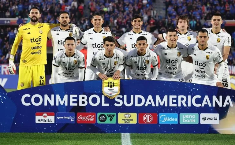 Universidad de Chile Lista para Sellar su Pase en la Copa Sudamericana ante un Guaraní con Alineación Alternativa 2025-07-21T19:06:29.000Z.jpg