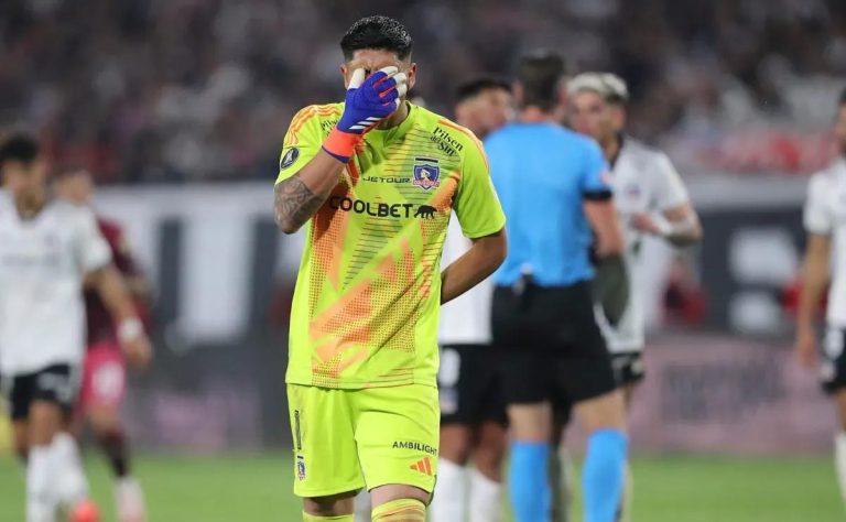 Brayan Cortés enfrenta su momento más crítico en Colo Colo mientras Peñarol muestra interés por el arquero chileno 2025-07-23T15:11:14.000Z.jpg