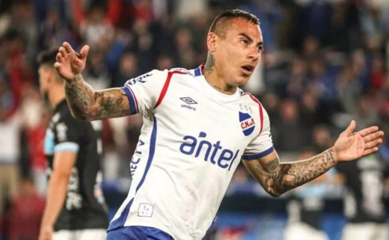 Eduardo Vargas se acerca a Universidad de Chile tras confirmar su salida de Nacional de Montevideo: Posible regreso del delantero chileno despierta expectación entre los fanáticos azules 2025-07-23T18:19:55.000Z.jpg