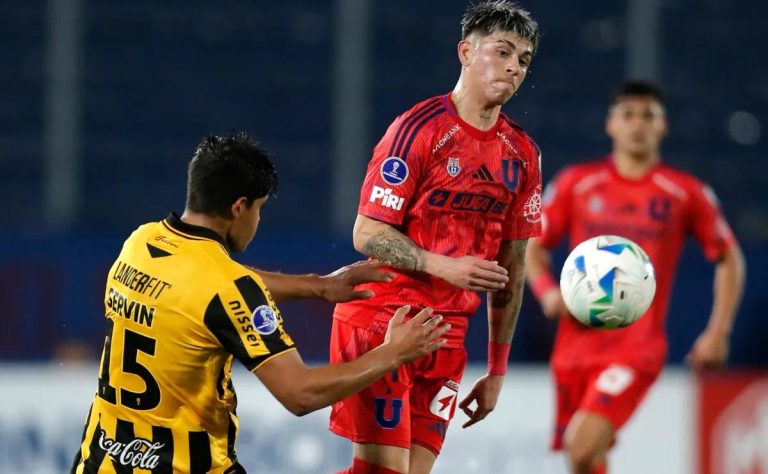 Universidad de Chile: Cambios Tácticos Críticos que Dañaron el Dominio Azulado Frente a Guaraní 2025-07-25T00:05:58.000Z.jpg
