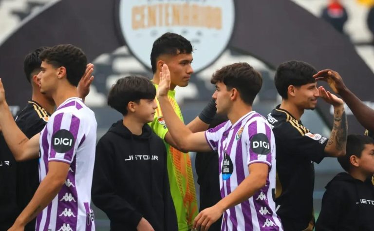 Colo Colo en Crisis: Derrotas Dolorosas pero Lucas Cepeda Surge como Esperanza en el Año del Centenario 2025-07-27T13:34:39.000Z.jpg