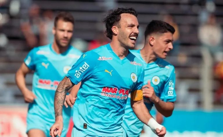 Universidad de Chile refuerza su mediocampo con Sebastián Rodríguez para el semestre 2025-07-30T17:49:38.000Z.jpg