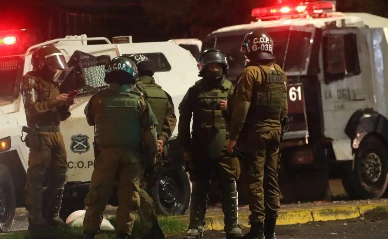 Nuevas pruebas complican a Carabineros en la tragedia de Colo Colo 2025-08-08T12:43:20.000Z.jpg