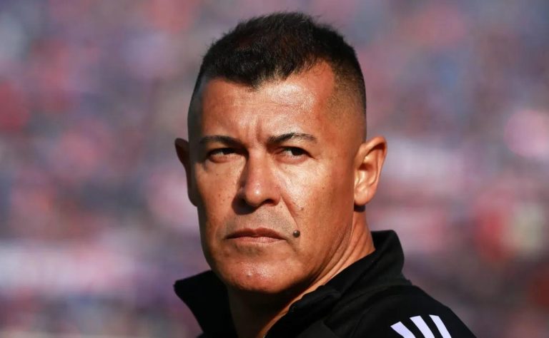 Jorge Almirón admite dudas sobre su continuidad en Colo Colo tras goleada 2025-08-16T23:37:19.000Z.jpg