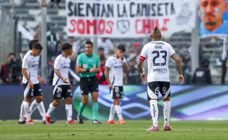 Informe arbitral acusa a hinchas de Colo Colo por proyectil que hirió a Canales 2025-08-18T23:07:04.000Z.jpg