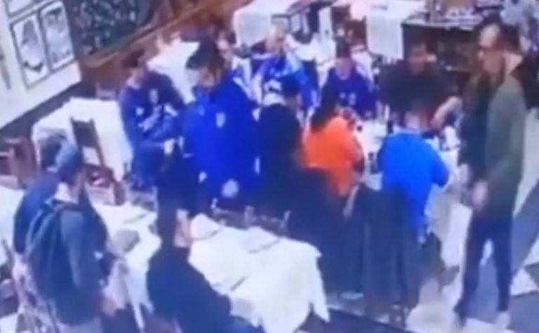U de Chile: hinchada se burla tras acusación de reunión con accionista 2025-08-27T15:21:41.000Z.jpg