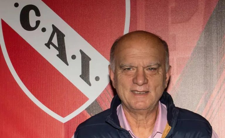 Universidad de Chile y su hinchada azul declaran enemistad con Independiente 2025-08-28T23:11:06.000Z.jpg