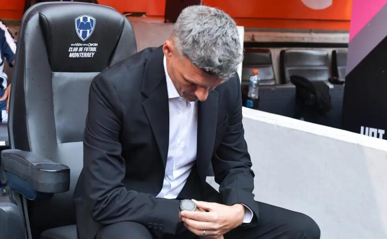 Valladares oficializa a Fernando Ortiz como nuevo técnico del Cacique Colo Colo 2025-08-31T19:49:09.000Z.jpg