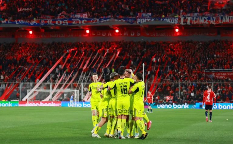 Conmebol clasifica a U de Chile y la sanciona: siete partidos sin público 2025-09-05T00:02:32.000Z.jpg