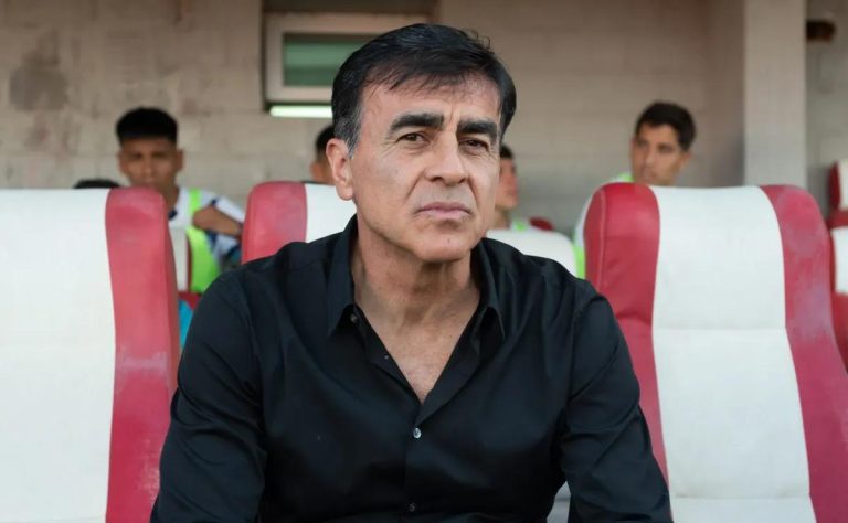 Quinteros pide reforzar inferiores en el Monumental del Cacique 2025-09-05T20:19:26.000Z.jpg