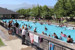 Comienza el Veraneo Comunal en Puente Alto: Balneario Municipal abre sus puertas a la comunidad