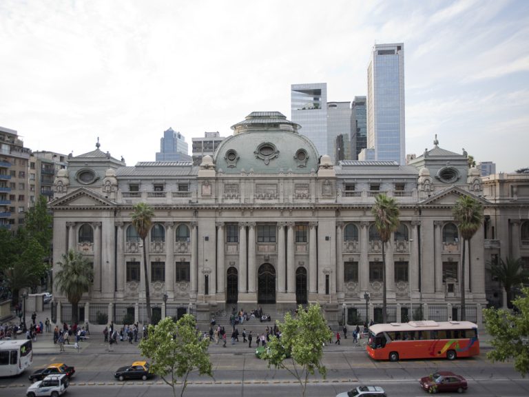 ¡Libros gratis en la Biblioteca Nacional! Retira tu ejemplar