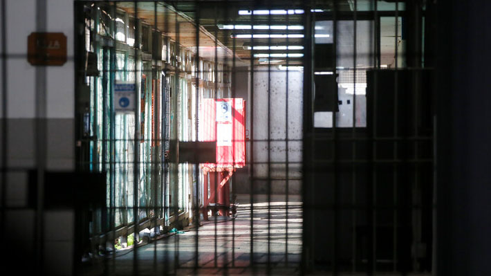 Fuga en la exPenitenciaría de Santiago: uno de los reos escapados estaba cumpliendo presidio perpetuo por femicidio en Puente Alto Fuga en la exPenitenciaría de Santiago: uno de los reos escapados estaba cumpliendo presidio perpetuo por femicidio en Puente Alto