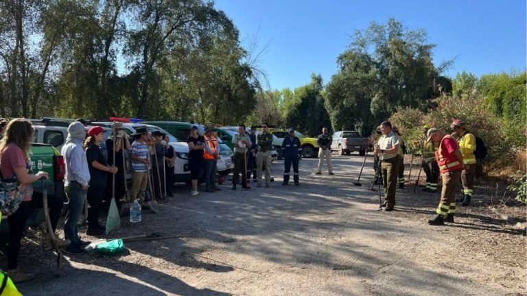 Carabineros, CONAF y vecinos realizan operativo preventivo contra incendios en Cuesta Los Ratones