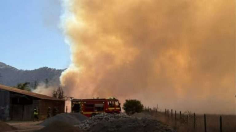 Incendios en Pirque: refuerzan llamado a la prevención tras emergencias en los sectores de La Lechería y Cuesta Los Ratones