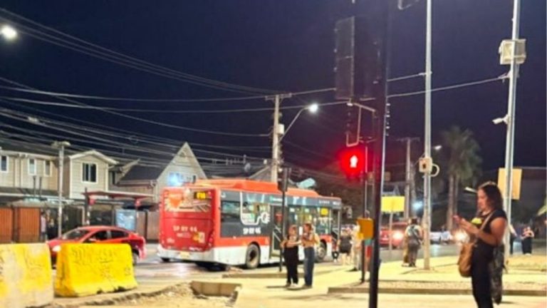 Fatal atropello en Puente Alto: mujer fallece tras ser impactada por bus del sistema RED